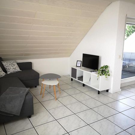 Familienfreundliche Ferienwohnung Mit Wohlfuehlbalkon Und Kostenlosem Parkplatz Nahe Messe Und Bodensee 梅肯博伊伦 外观 照片
