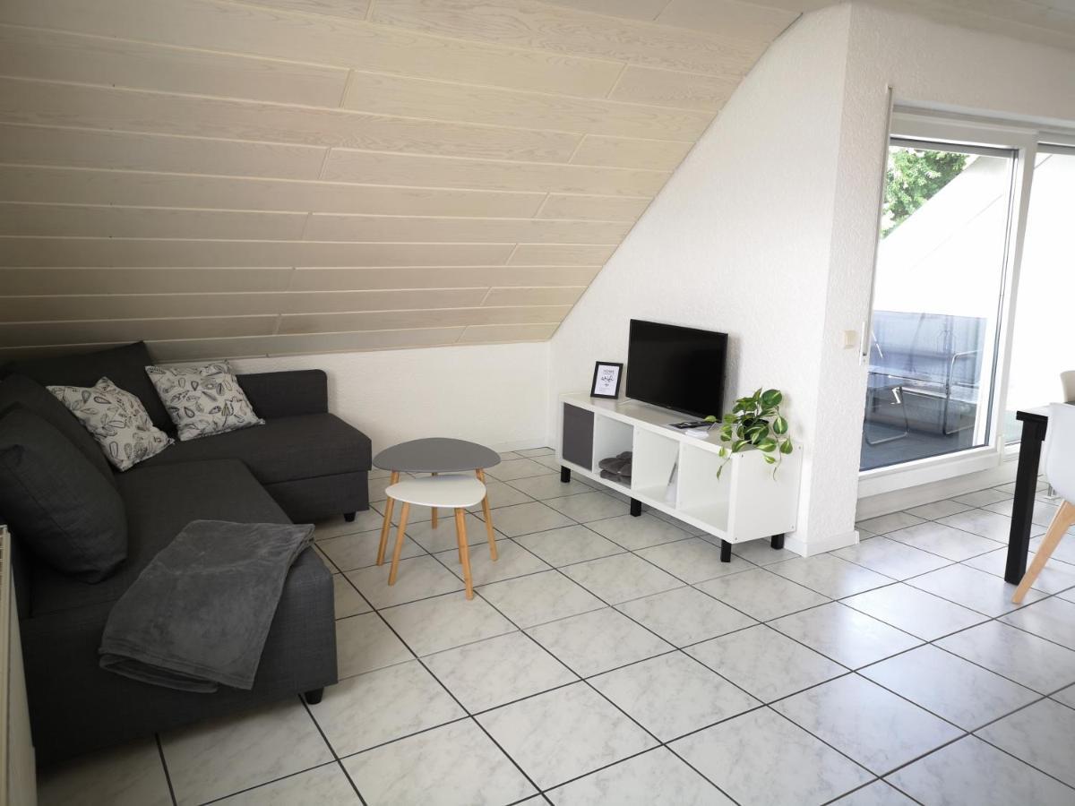 Familienfreundliche Ferienwohnung Mit Wohlfuehlbalkon Und Kostenlosem Parkplatz Nahe Messe Und Bodensee 梅肯博伊伦 外观 照片