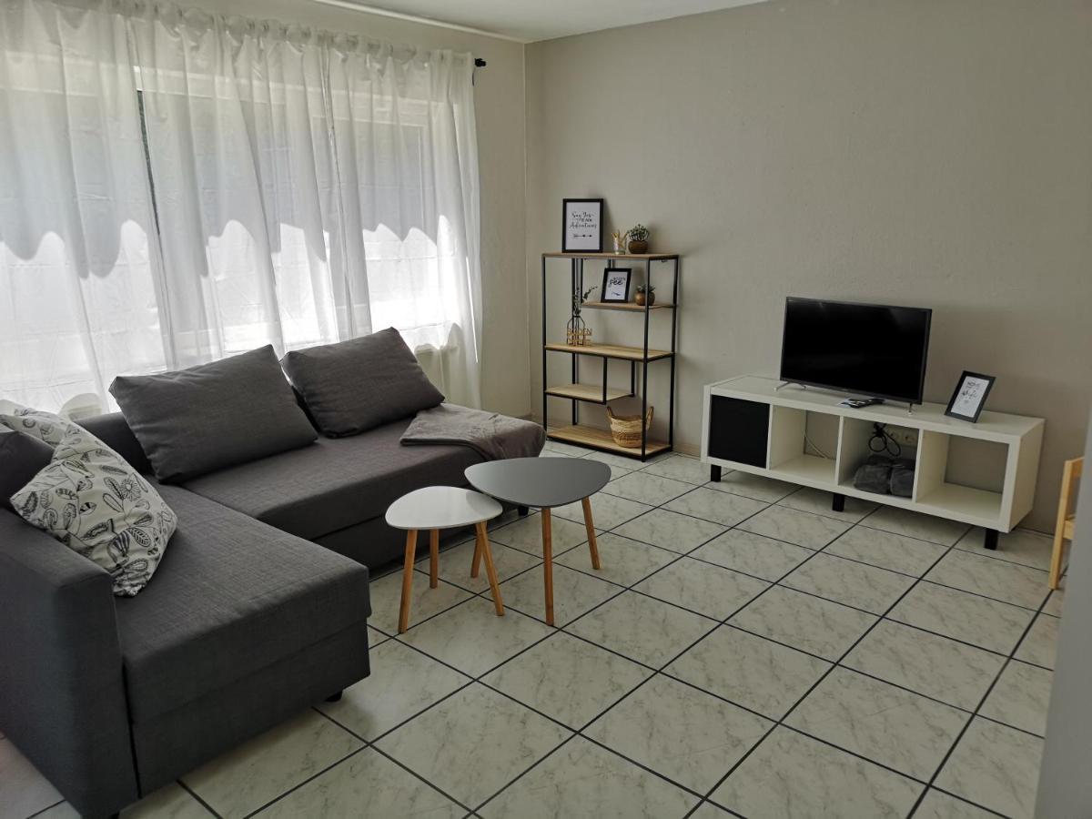 Familienfreundliche Ferienwohnung Mit Wohlfuehlbalkon Und Kostenlosem Parkplatz Nahe Messe Und Bodensee 梅肯博伊伦 外观 照片