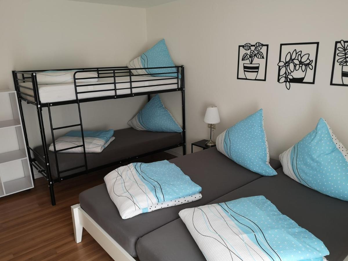 Familienfreundliche Ferienwohnung Mit Wohlfuehlbalkon Und Kostenlosem Parkplatz Nahe Messe Und Bodensee 梅肯博伊伦 外观 照片